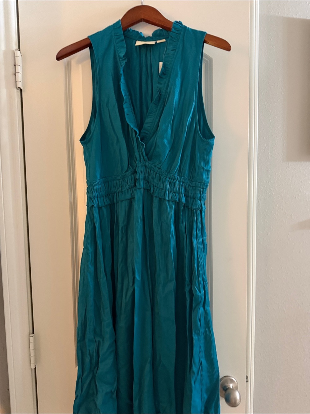 Sleeveless Teal V-Neck Maxi Dress
